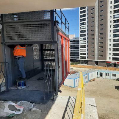 üreticiden en uygun fiyatlarla 1000 kg yük ve personel asansörü